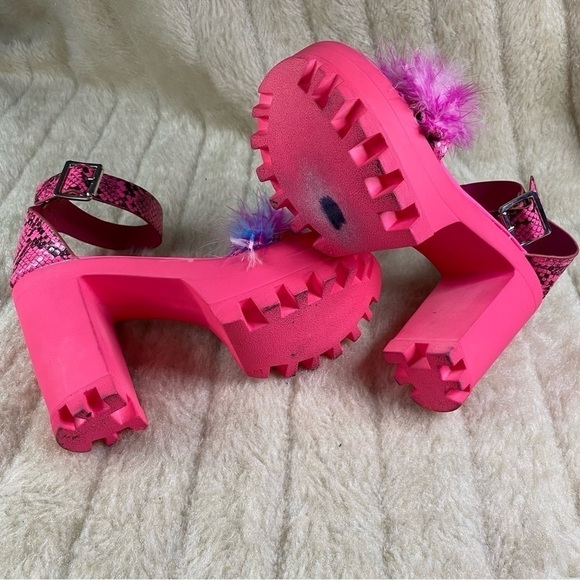 PINK SOUND Heels - Picture 3 of 8